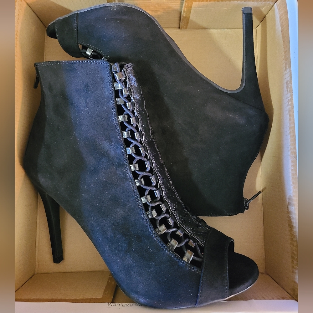 Black heels